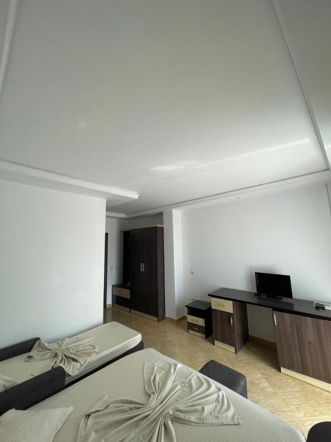 Hotel Zverneci Ngoại thất bức ảnh