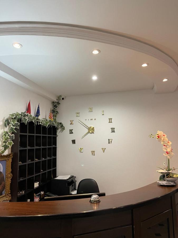 Hotel Zverneci Ngoại thất bức ảnh