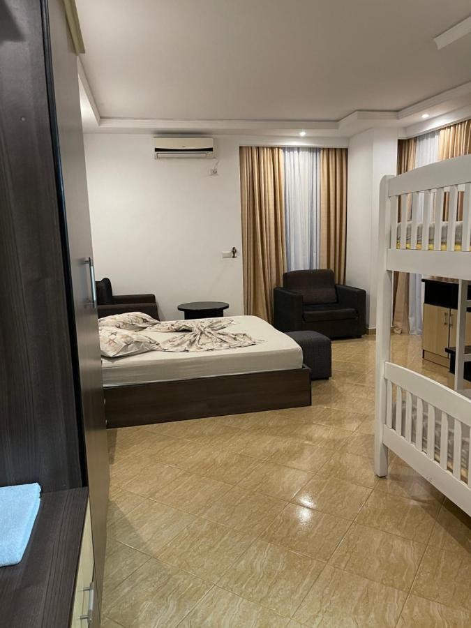 Hotel Zverneci Ngoại thất bức ảnh