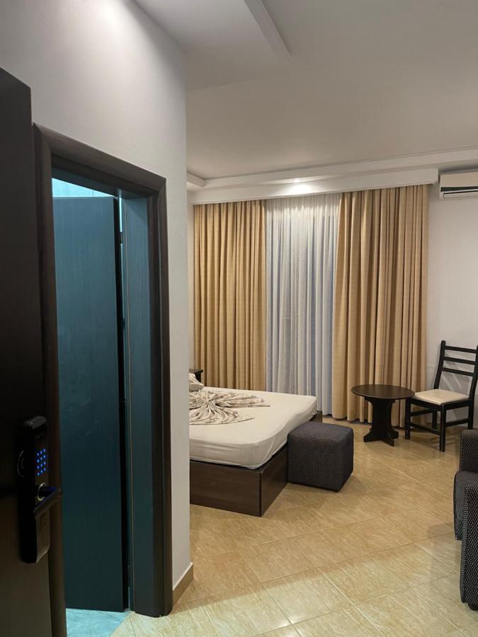Hotel Zverneci Ngoại thất bức ảnh