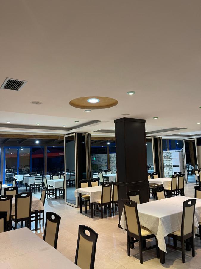 Hotel Zverneci Ngoại thất bức ảnh