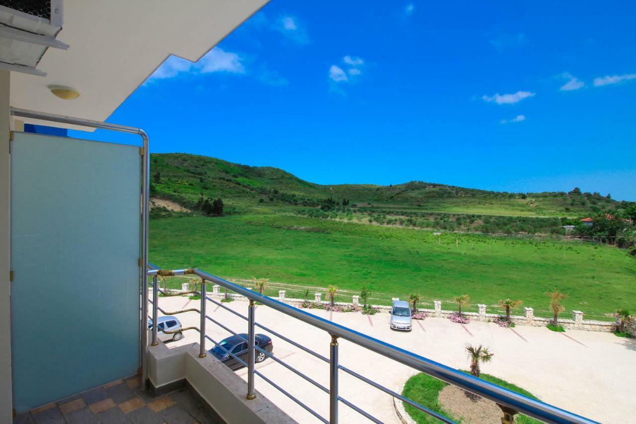 Hotel Zverneci Ngoại thất bức ảnh