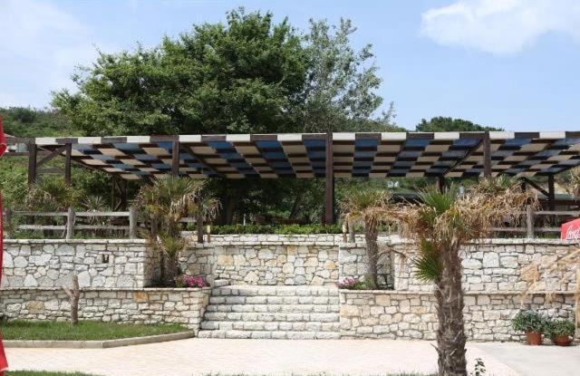 Hotel Zverneci Ngoại thất bức ảnh